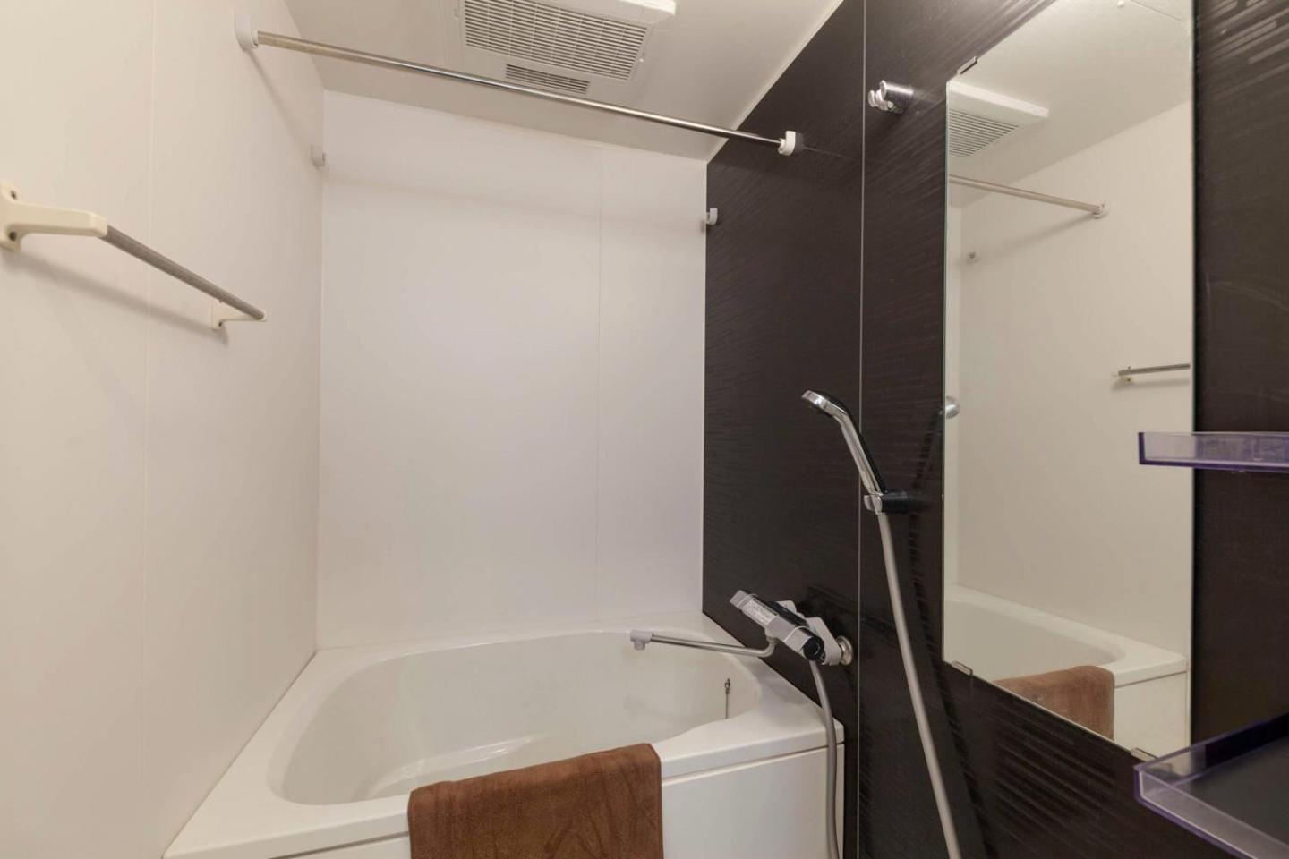 Tokyo Sunshine Tower Apartment Bagian luar foto