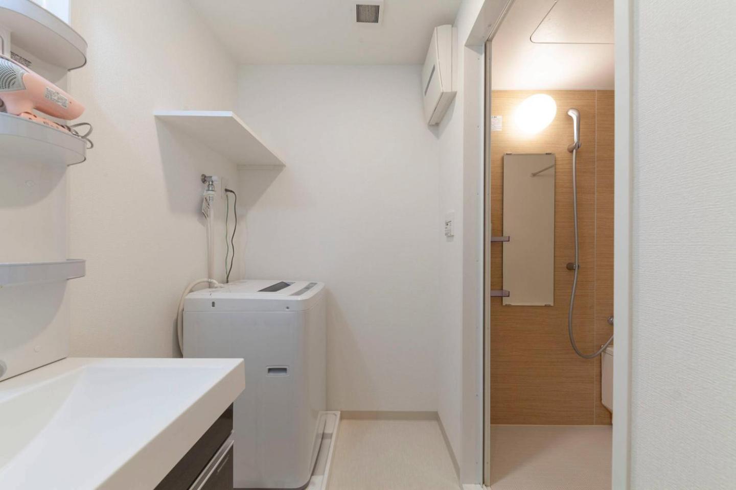 Tokyo Sunshine Tower Apartment Bagian luar foto